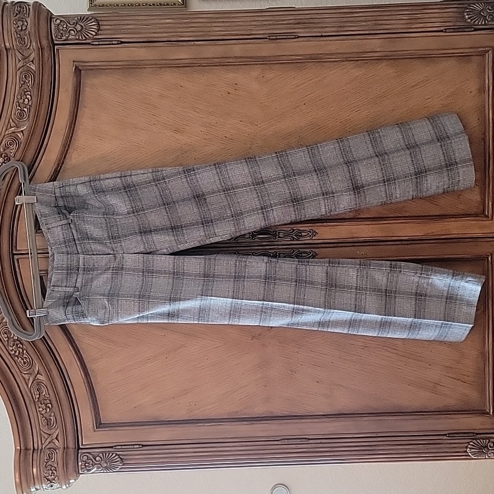7th Avenue Suiting Collection from New York & Company Gray Stripped Size 2 Tall